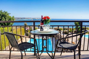 H&O SUNRISE VILLA IN Coral Bay!